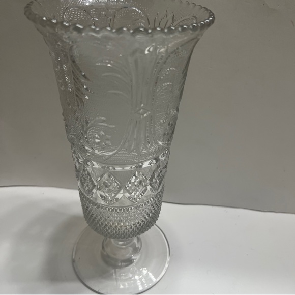 Duncan and Miller Sandwich Clear Glass Vase - Picture 2 of 12